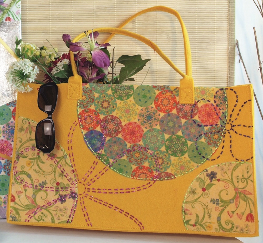 Step 3 - Verzierung mit Textilmalern oder anderem FERTIG! Step 3 - Verzierung mit Textilmalern oder anderem FERTIG!